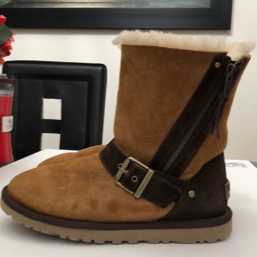 UGG WINTER CLASSIC BOOTS ZIPPER SHORT II WOMENS SIZE 6